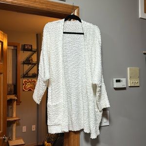 Cozy longline white Sherpa sweater - Size Large